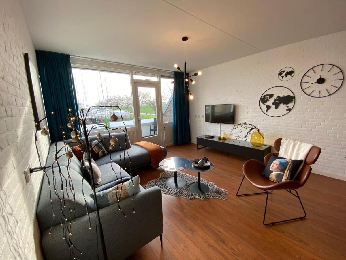 Ijsvogel Apartment, Duplex Family Home 4-Bed Located On The Largest Saltwater Lake Bruinisse Exterior photo